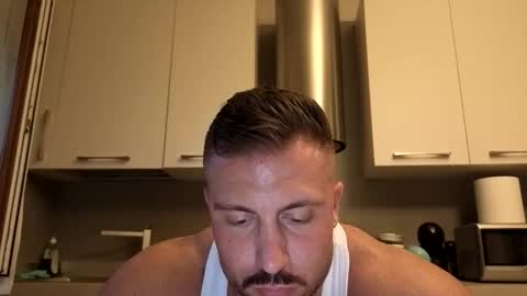 Snapshot of toro_arrapato chatting on May 22, 6:57 pm toro_arrapato online show from May 22, 6:57 pm