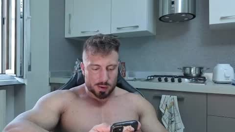 Snapshot of toro_arrapato chatting on June 29, 12:27 pm toro_arrapato online show from June 29, 12:27 pm