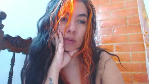 Snapshot of torres_karla chatting on February 21, 4:46 am karla online show from February 21, 4:46 am