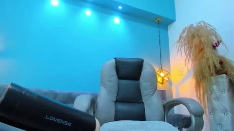 Snapshot of tory_bbc chatting on October 9, 3:48 am Torybigdick online show from October 9, 3:48 am