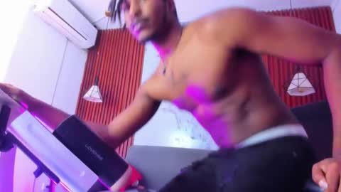 Snapshot of tory_bbc chatting on November 28, 8:55 pm Torybigdick online show from November 28, 8:55 pm