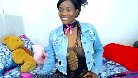 Snapshot of tory_montannaxx chatting on July 6, 2:19 am tory_montannaxx online show from July 6, 2:19 am