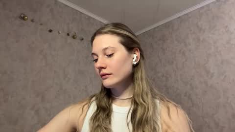 Anita online show from January 7, 11:12 am