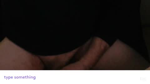 Snapshot of tosh987654321 chatting on February 22, 12:05 am tosh987654321 online show from February 22, 12:05 am