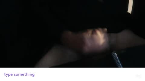 Snapshot of tosh987654321 chatting on September 26, 7:23 am tosh987654321 online show from September 26, 7:23 am