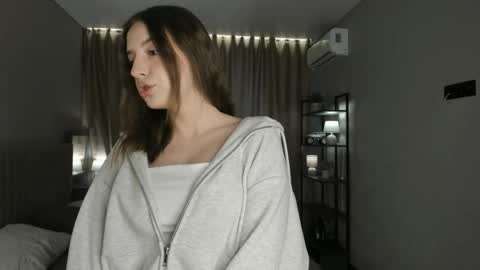 Kate online show from February 10, 5:00 am