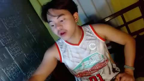 Snapshot of toshirokunn chatting on May 11, 3:18 pm Toshiro online show from May 11, 3:18 pm