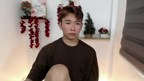 Snapshot of totalbabe1x chatting on January 27, 12:16 pm totalbabe1x online show from January 27, 12:16 pm