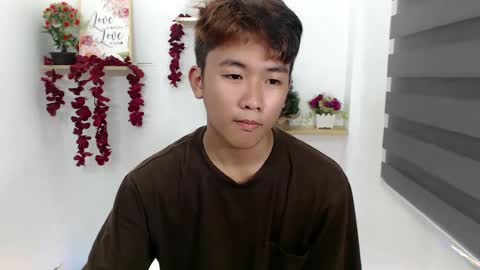 Snapshot of totalbabe1x chatting on January 28, 8:25 am totalbabe1x online show from January 28, 8:25 am