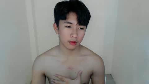 Snapshot of totalbabe1x chatting on March 3, 2:15 pm totalbabe1x online show from March 3, 2:15 pm