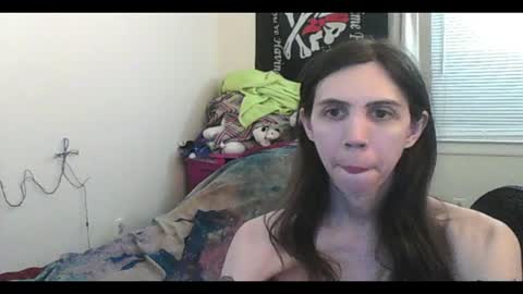 Snapshot of totalfuckingadorable chatting on June 15, 1:08 am Luna online show from June 15, 1:08 am