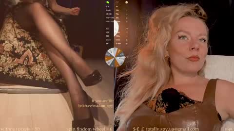 Snapshot of totally_spy chatting on May 12, 6:54 am Madam Viktoria Vacation in Portugal 2811 - 0412 online show from May 12, 6:54 am