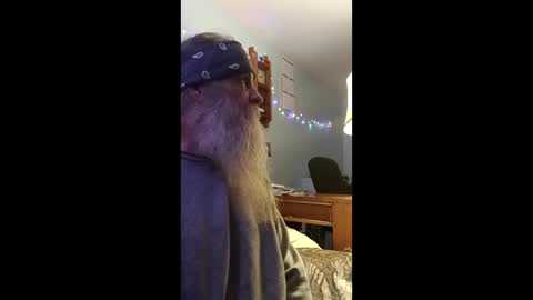 totallyawesome_65 online show from December 18, 7:03 am