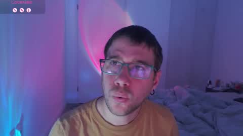 Thomas online show from November 8, 3:07 am