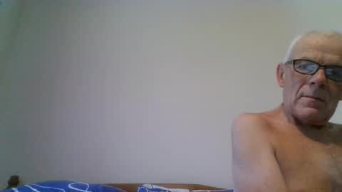 Snapshot of touche5656607203 chatting on February 26, 9:10 am touche5656607203 online show from February 26, 9:10 am