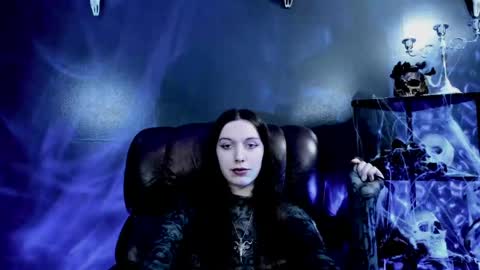 toxicdomme online show from May 7, 6:35 pm
