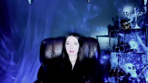 toxicdomme online show from May 12, 6:05 pm