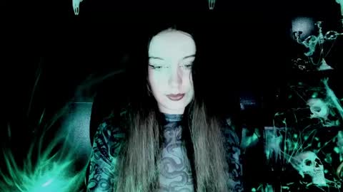 toxicdomme online show from May 20, 6:03 pm