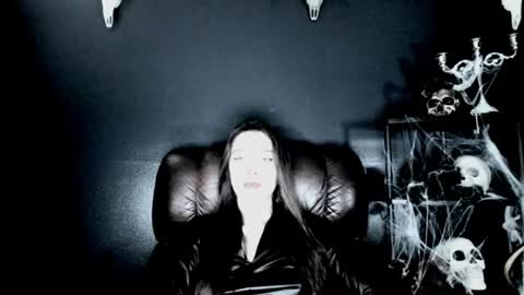toxicdomme online show from August 5, 5:27 pm
