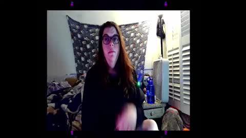 Toxiclove1311 online show from November 15, 12:19 am