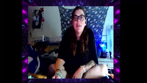 Toxiclove1311 online show from December 4, 8:50 pm