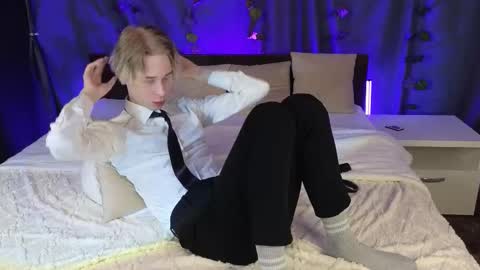 Snapshot of toxicpassion chatting on November 25, 1:22 pm Max online show from November 25, 1:22 pm