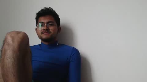 Snapshot of toy_sweet chatting on January 6, 9:43 pm Xander online show from January 6, 9:43 pm