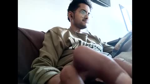 Snapshot of toy_sweet chatting on February 21, 9:00 pm Xander online show from February 21, 9:00 pm