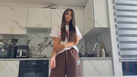 Dina online show from July 28, 11:17 am