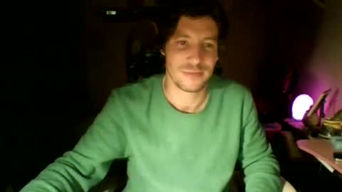 Snapshot of toyboysquirt chatting on July 17, 6:31 am toyboysquirt online show from July 17, 6:31 am