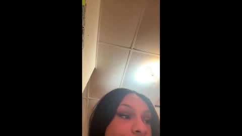 tracy227 online show from October 25, 8:33 am