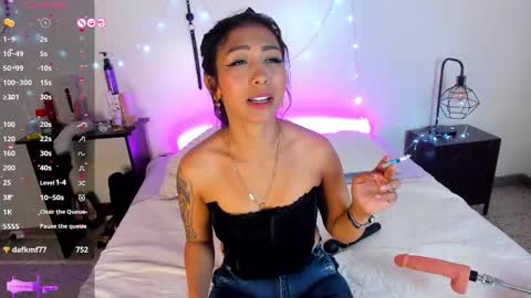 Snapshot of tracy_lambo chatting on October 25, 3:18 pm tracy online show from October 25, 3:18 pm