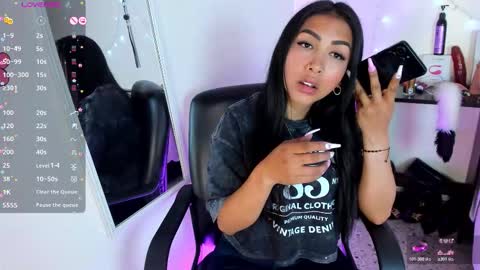 Snapshot of tracy_lambo chatting on November 26, 9:05 pm tracy online show from November 26, 9:05 pm