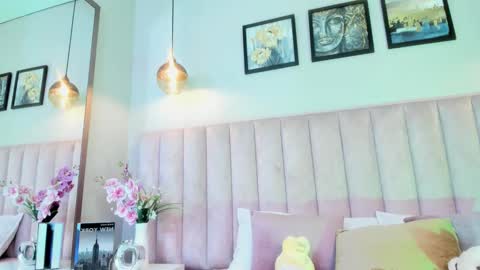 Tracy  online show from February 21, 7:37 pm