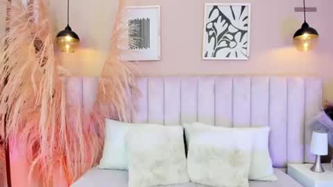 Tracy  online show from July 1, 1:13 pm