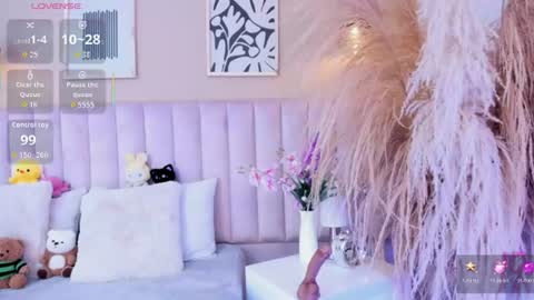 Tracy  online show from July 27, 2:35 pm