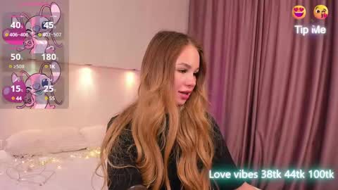 Snapshot of tracy_tay1or chatting on January 25, 8:10 am Tracy GMT2 Mon 3 AM - 4 PM Tue 3 AM - 4 PM Wed 3 AM - 4 PM Thur 3 AM - 4 PM Fri 3 AM - 4 PM online show from January 25, 8:10 am