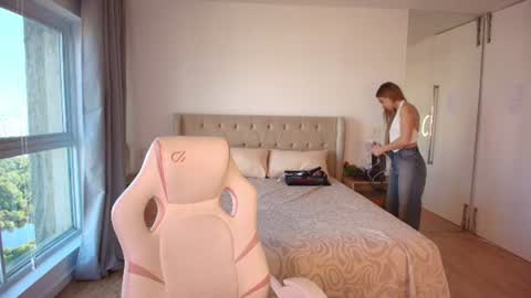 Tracy GMT2 Mon 3 AM - 4 PM Tue 3 AM - 4 PM Wed 3 AM - 4 PM Thur 3 AM - 4 PM Fri 3 AM - 4 PM online show from July 9, 11:03 am