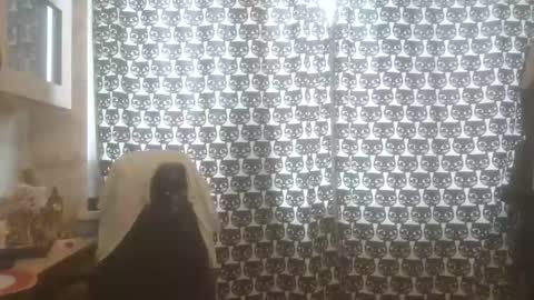 Snapshot of tradewm chatting on October 16, 6:58 am Trade4Life online show from October 16, 6:58 am