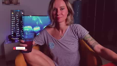 Hey my name is Kiri Kiri online show from September 21, 9:05 pm