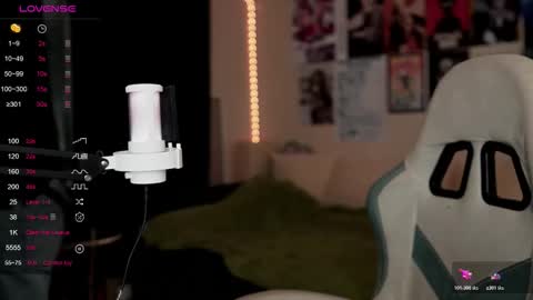 Ariana and Erik online show from February 17, 3:08 pm