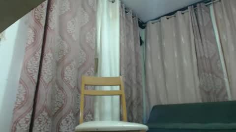 Gigi online show from October 5, 12:42 am