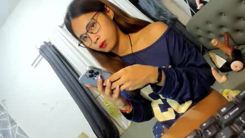 GEN LUXS online show from June 8, 2:28 pm