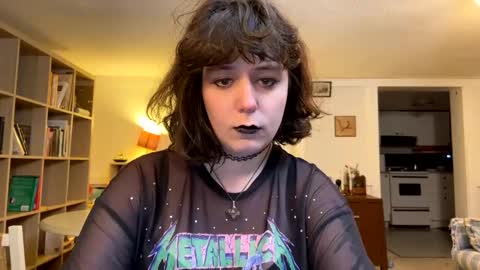 Snapshot of transcumchalice chatting on September 11, 1:28 am Mercy online show from September 11, 1:28 am