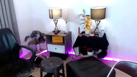 Selena the real cummer online show from January 5, 3:13 pm