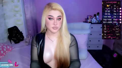 BELLA online show from March 5, 1:40 pm