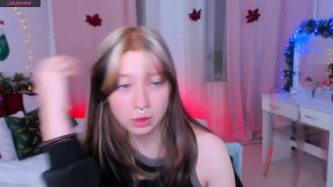 Snapshot of trapsaintgirl chatting on January 5, 11:04 am Nyuta Hartmann online show from January 5, 11:04 am