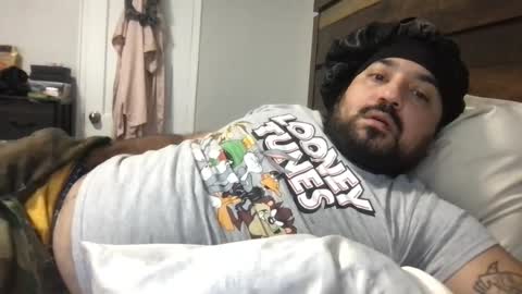 Snapshot of trapzaddy212 chatting on August 3, 1:05 pm trapzaddy212 online show from August 3, 1:05 pm
