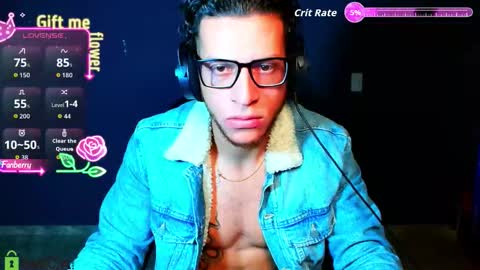 Snapshot of travisdiamonds chatting on September 18, 8:05 am TRAVIS. online show from September 18, 8:05 am