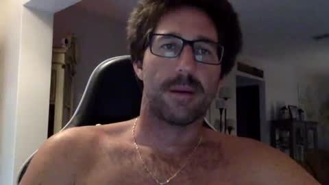 TravisKenn online show from September 16, 11:33 am